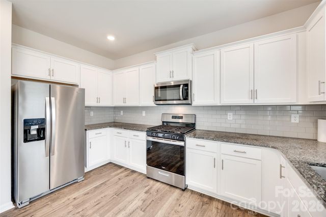 3513 Sycamore Crossing Court, Mount Holly, NC 28120