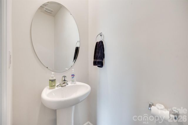 3513 Sycamore Crossing Court, Mount Holly, NC 28120