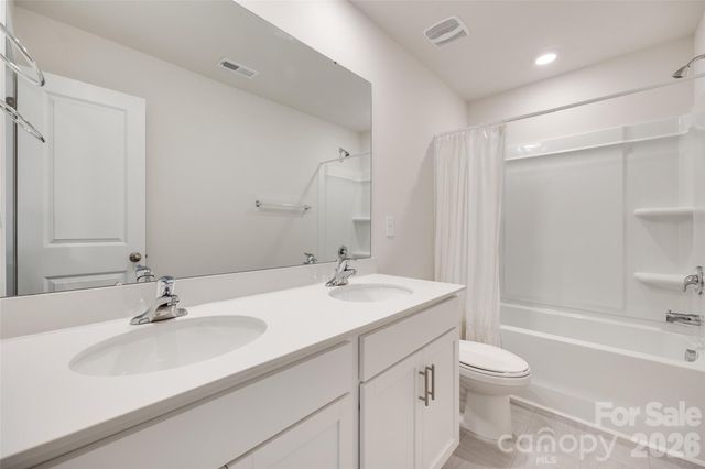 3513 Sycamore Crossing Court, Mount Holly, NC 28120