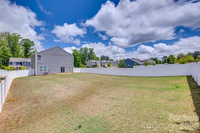 3513 Sycamore Crossing Court, Mount Holly, NC 28120