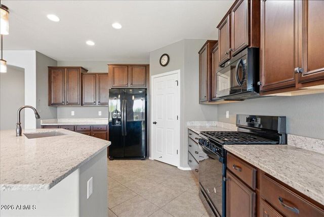 5587 W CINDER BROOK Way, Florence, AZ 85132