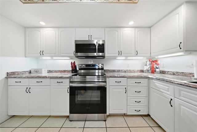 9100 PARK BOULEVARD 6, Seminole, FL 33777