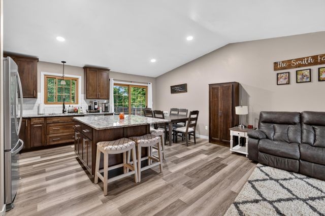 4340 57th Street NW, Rochester, MN 55901