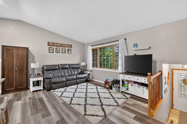 4340 57th Street NW, Rochester, MN 55901