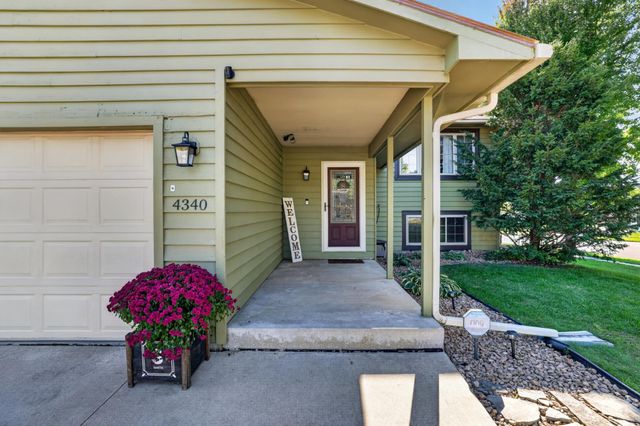 4340 57th Street NW, Rochester, MN 55901