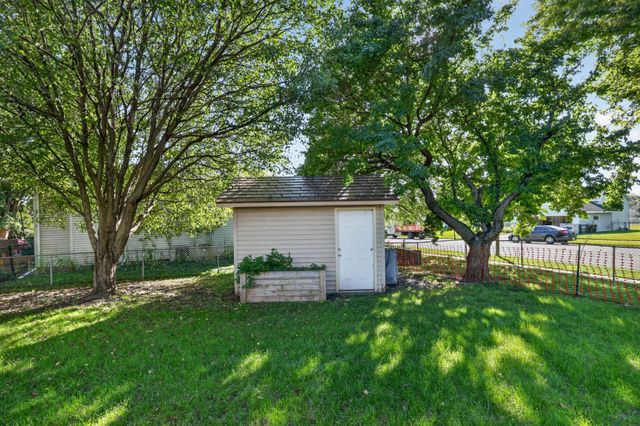 4340 57th Street NW, Rochester, MN 55901