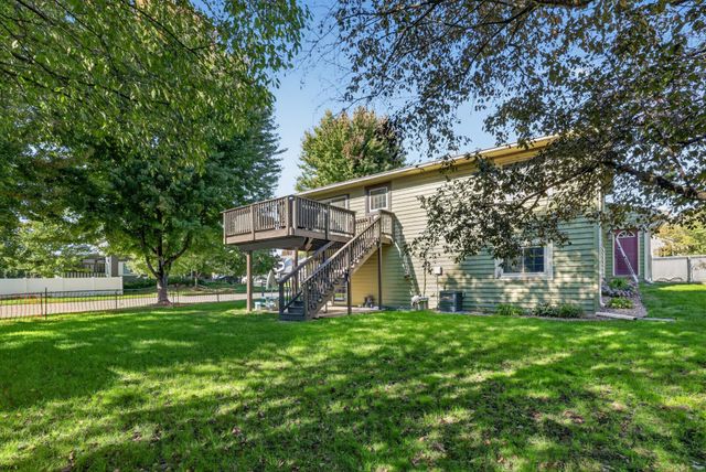 4340 57th Street NW, Rochester, MN 55901
