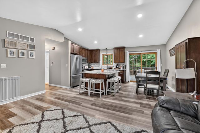 4340 57th Street NW, Rochester, MN 55901