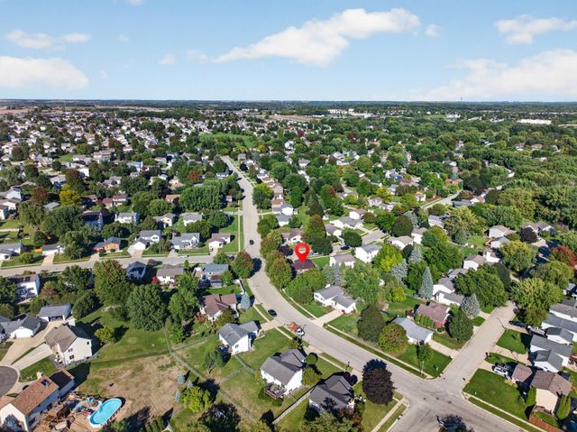 4340 57th Street NW, Rochester, MN 55901