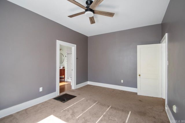 100 Colonial Court, Little Rock, AR 72205