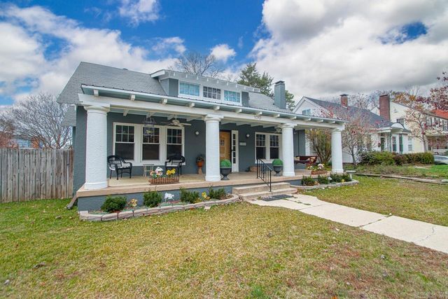 100 Colonial Court, Little Rock, AR 72205