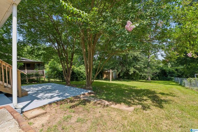 2015 30TH AVENUE N, Hueytown, AL 35023