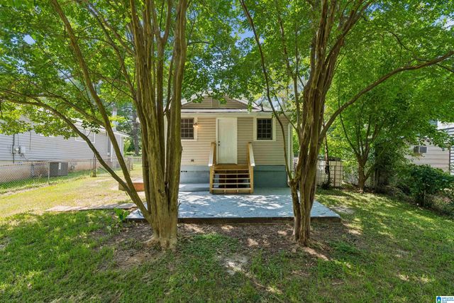 2015 30TH AVENUE N, Hueytown, AL 35023