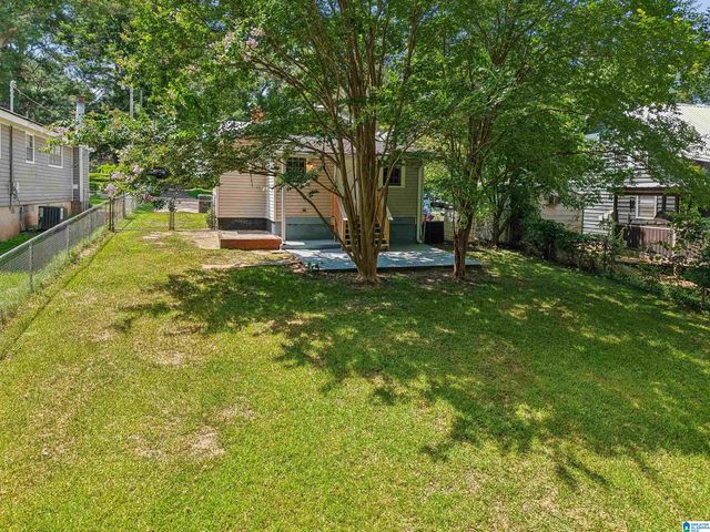 2015 30TH AVENUE N, Hueytown, AL 35023