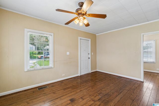 2015 30TH AVENUE N, Hueytown, AL 35023