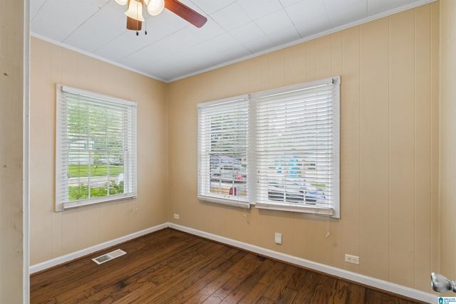 2015 30TH AVENUE N, Hueytown, AL 35023