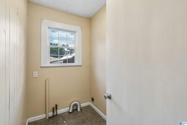 2015 30TH AVENUE N, Hueytown, AL 35023