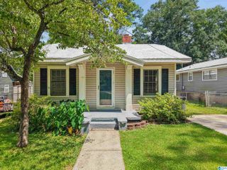 2015 30TH AVENUE N, Hueytown, AL 35023