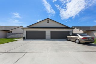 12055 / 12057 W Shadow Lakes St, Maize, KS 67205