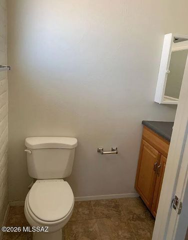 2842 N Eastgate Drive, Tucson, AZ 85712