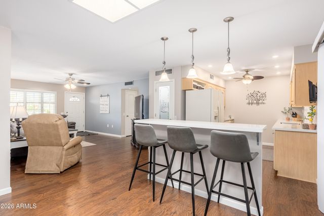 16846 N MEADOW PARK Drive, Sun City, AZ 85351