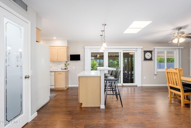 16846 N MEADOW PARK Drive, Sun City, AZ 85351
