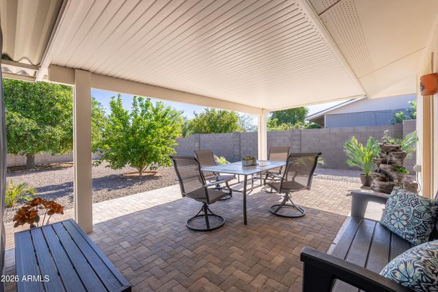 16846 N MEADOW PARK Drive, Sun City, AZ 85351
