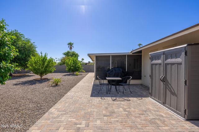 16846 N MEADOW PARK Drive, Sun City, AZ 85351