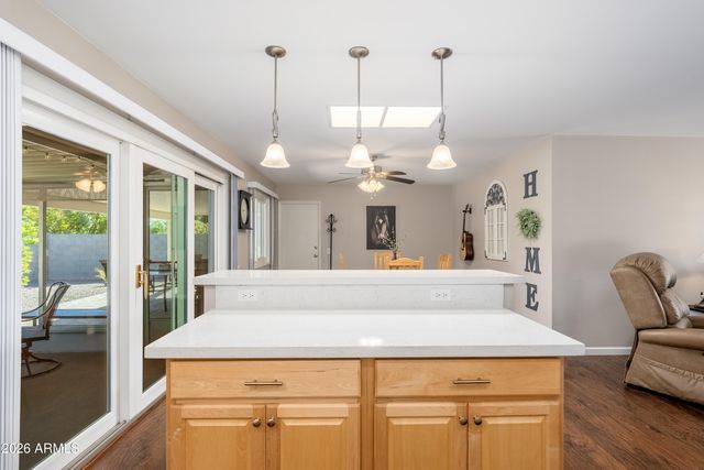 16846 N MEADOW PARK Drive, Sun City, AZ 85351