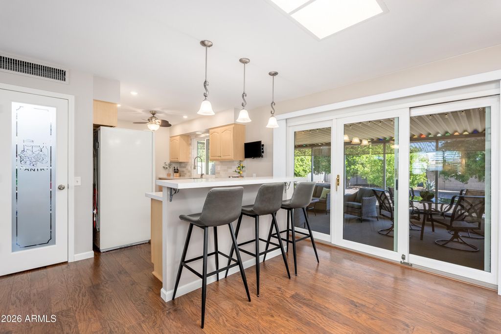 16846 N MEADOW PARK Drive, Sun City, AZ 85351