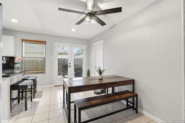 814 Inks Farm, San Antonio, TX 78228