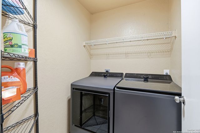 814 Inks Farm, San Antonio, TX 78228