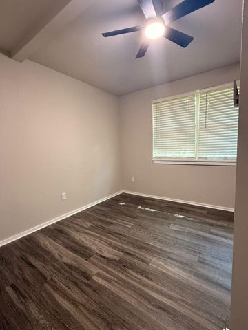 8432 Garland Street, Houston, TX 77017