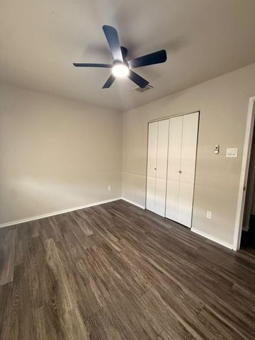 8432 Garland Street, Houston, TX 77017