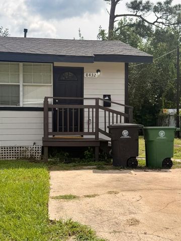8432 Garland Street, Houston, TX 77017