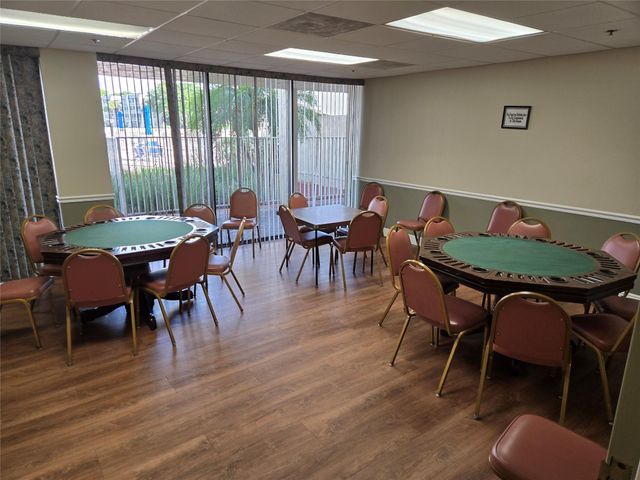 1831 S Sabal Palm Drive 105, Davie, FL 33324