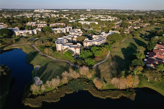 1831 S Sabal Palm Drive 105, Davie, FL 33324