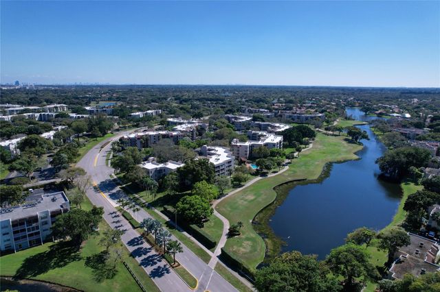 1831 S Sabal Palm Drive 105, Davie, FL 33324