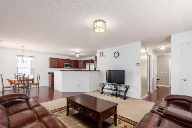 9325 Cliff Springs Trail, Columbus, OH 43240