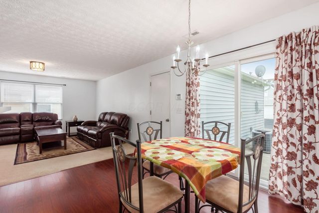 9325 Cliff Springs Trail, Columbus, OH 43240