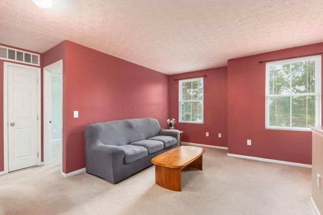 9325 Cliff Springs Trail, Columbus, OH 43240