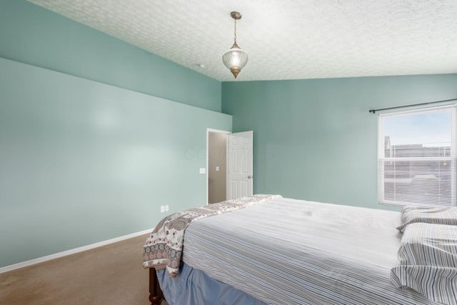 9325 Cliff Springs Trail, Columbus, OH 43240