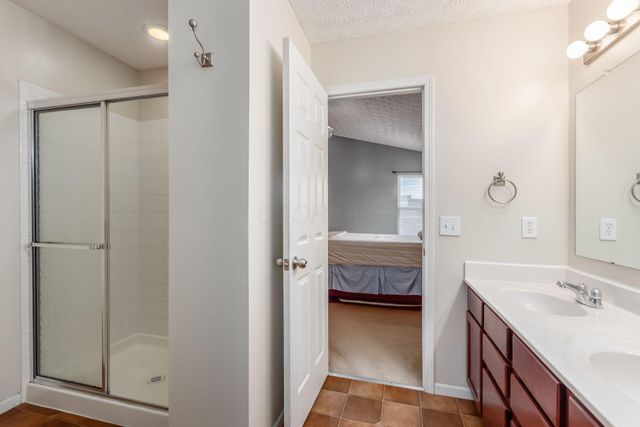 9325 Cliff Springs Trail, Columbus, OH 43240