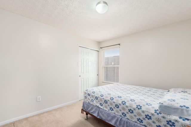 9325 Cliff Springs Trail, Columbus, OH 43240