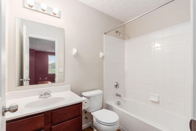 9325 Cliff Springs Trail, Columbus, OH 43240