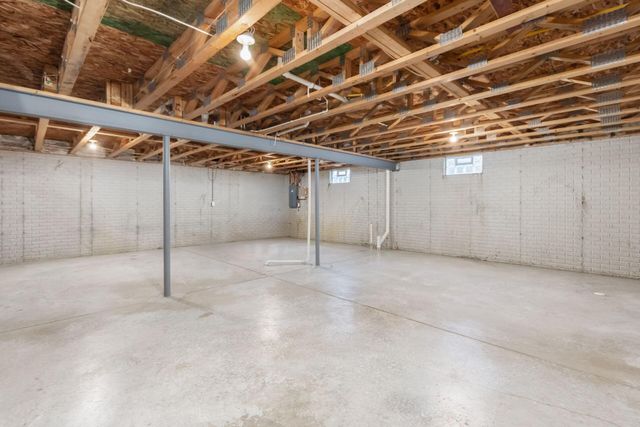9325 Cliff Springs Trail, Columbus, OH 43240