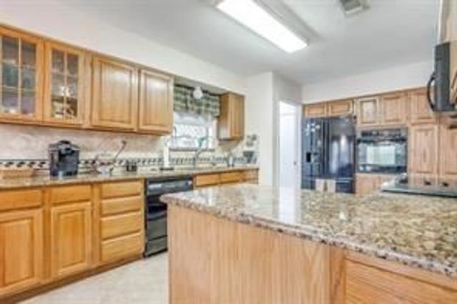 6749 Ridgewood Drive, North Richland Hills, TX 76182