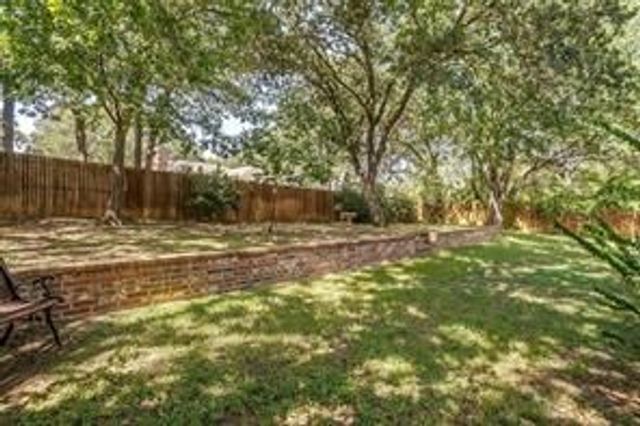 6749 Ridgewood Drive, North Richland Hills, TX 76182