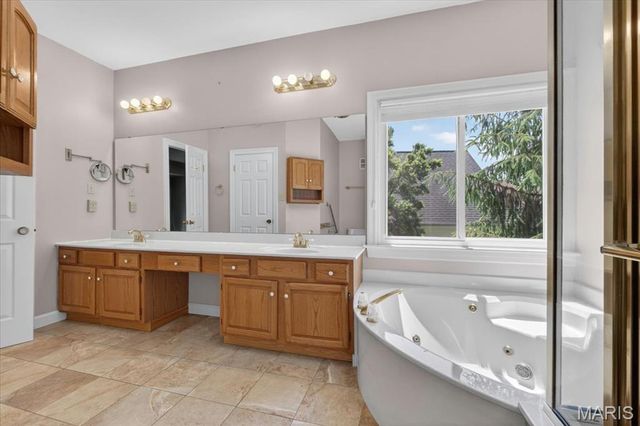 310 Berry Bush Court, Wildwood, MO 63011