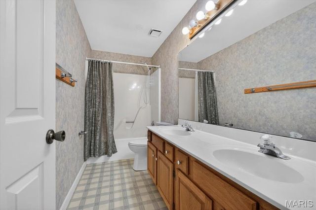 310 Berry Bush Court, Wildwood, MO 63011